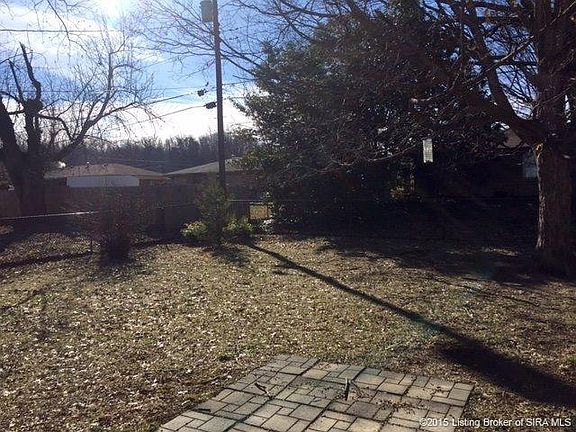 4th image of 107 Franklin Dr