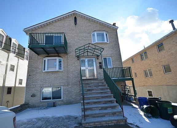 2nd image of 3284 Griswold Ave