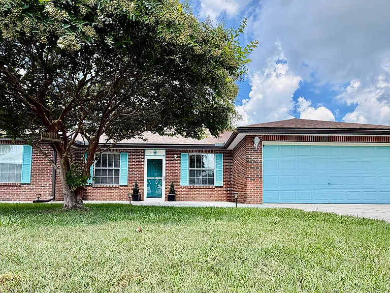 861501 Worthington Dr — Photo 1