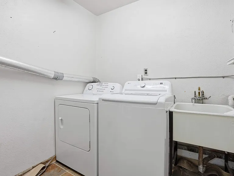 2301 Lorne St #503 — Photo 12