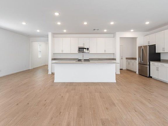 5th image of 7438 W State Avenue