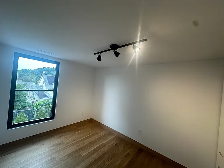 13 Longview Ct — Photo 10