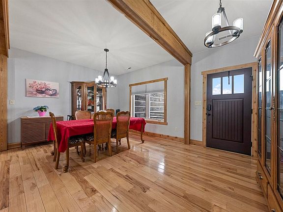 2nd image of 851 Reed Rd