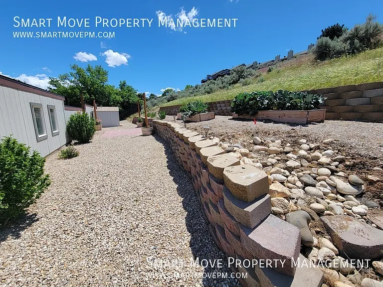 2705 E Mendota Dr — Photo 31