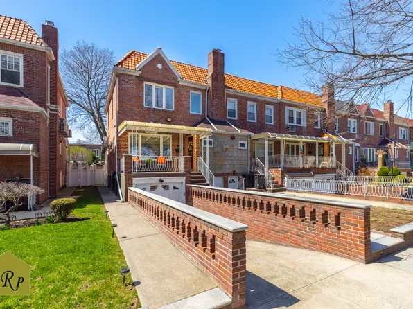 2038 Stuart Street image 1 of 38