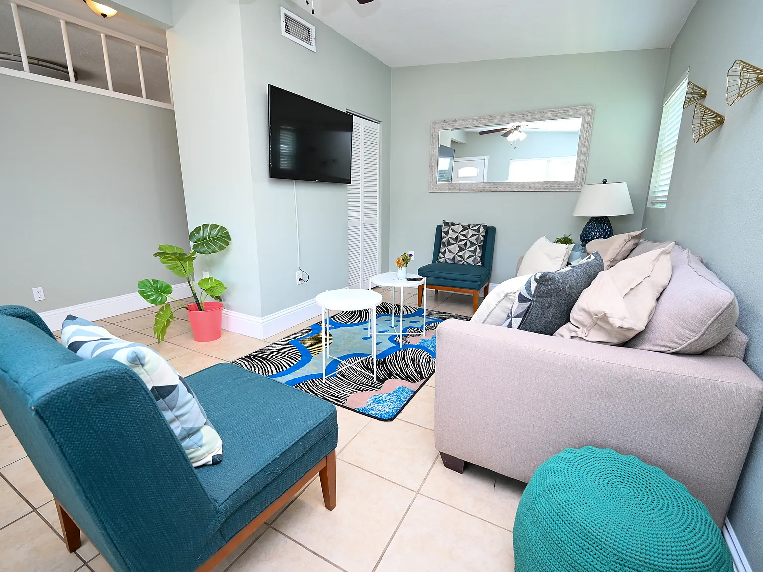 3 bed, 1250 sqft, $2,650 — Photo 4