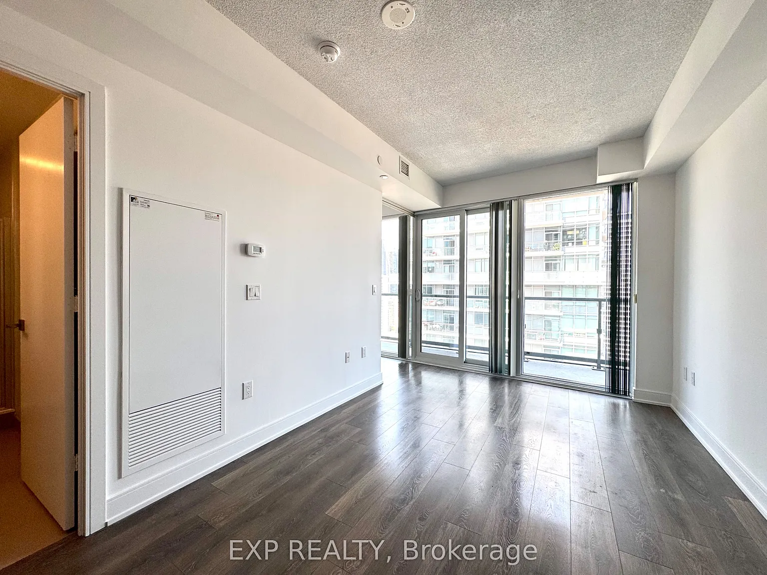 2 bed, $2,350 — Photo 3