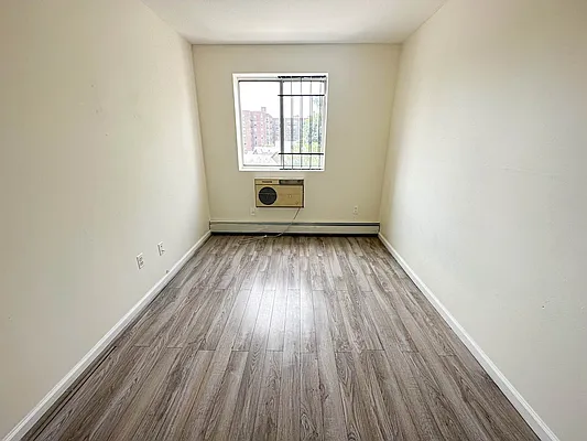 Rented by Showcase Realty | media 10