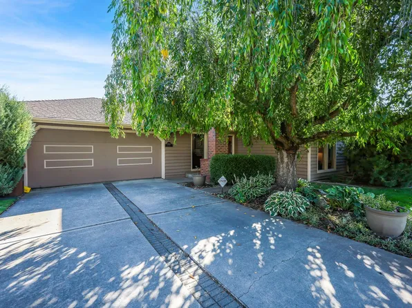 5009 S Stone St, Spokane, WA 99223