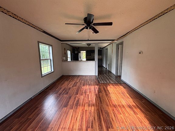 3rd image of 801 S 11th St