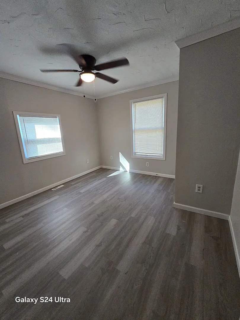 1912 Cowan ~ Massey Hill — Photo 2