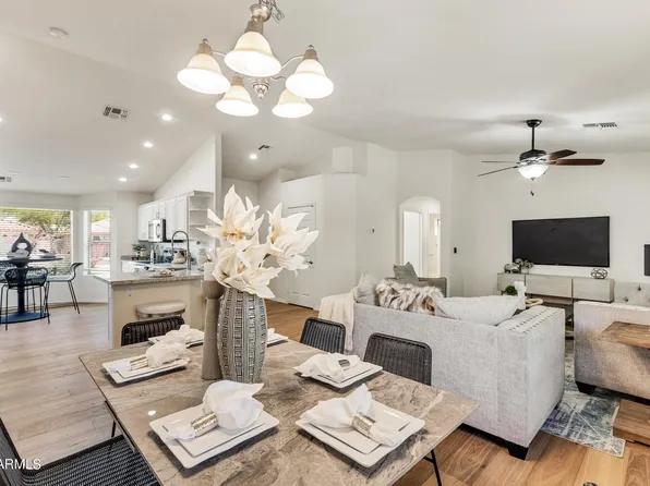 2750 S TEAKWOOD Circle, Mesa, AZ 85209