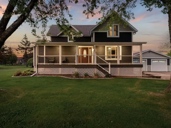 215 5th Ave NE, Blooming Prairie, MN 55917