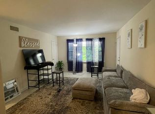 90 Hatton Ln APT 2, Meherrin, VA 23954