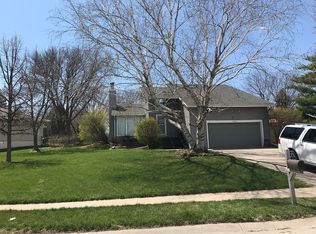 16511 Dorcas St, Omaha, NE 68130