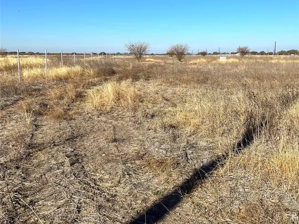 680 County Road 520, D Hanis, TX 78850