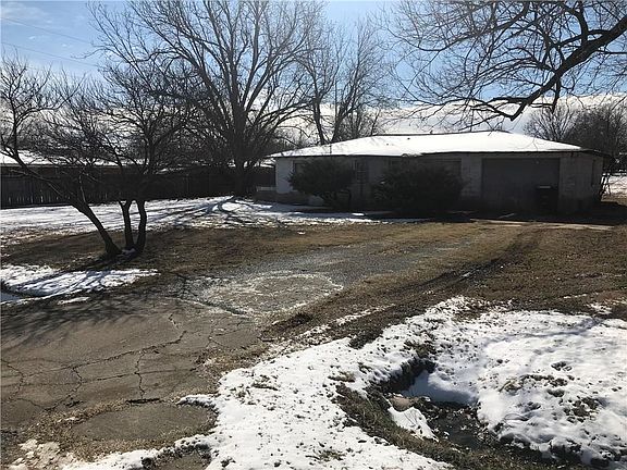 2nd image of 4628 SE 35th St