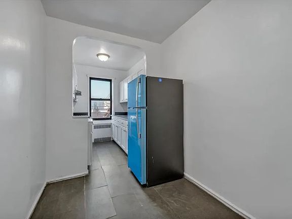4th image of 40-05 Ithaca St #4C