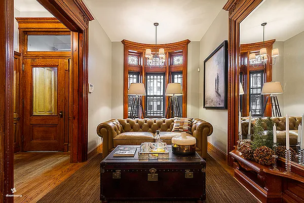 Rented by Dixon Advisory USA Inc. | media 17