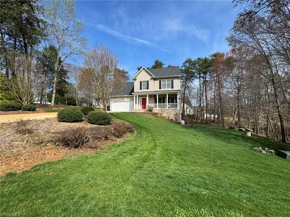 8706 Mg Trl, Stokesdale, NC 27357