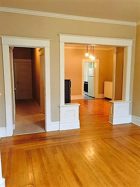 Photo 2 of 5 - 519 W 5th Ave #D - Spokane, WA Building Photo - 519 W 5th Ave #D