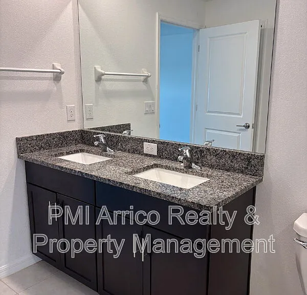 5487 Blue Azure Dr — Photo 15