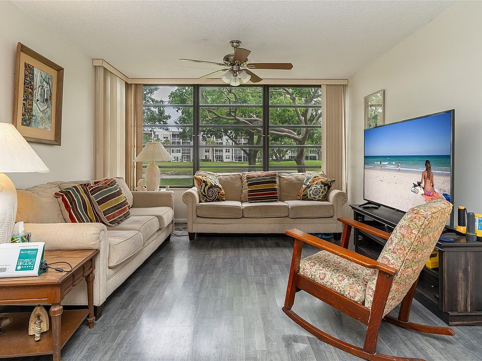 1st image of 1711 Whitehall Drive #105