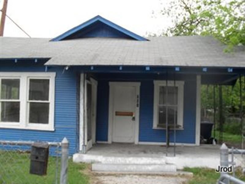 1st image of 501 Blaine St