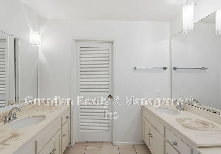 7238 E Joshua Tree Ln — Photo 23