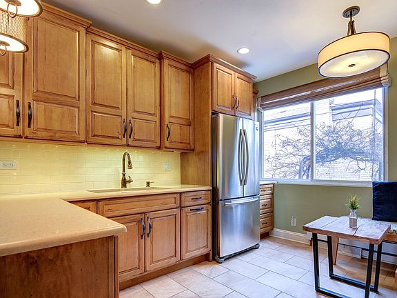 4th image of 9356 S 52nd Ave