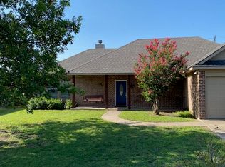 608 Katy Ln, Whitewright, TX 75491