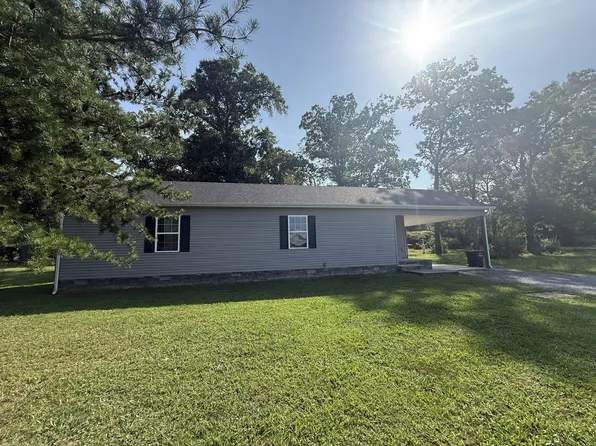 1514 N Washington St, Tullahoma, TN 37388