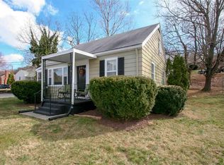 1523 Springhill Rd, Staunton, VA 24401