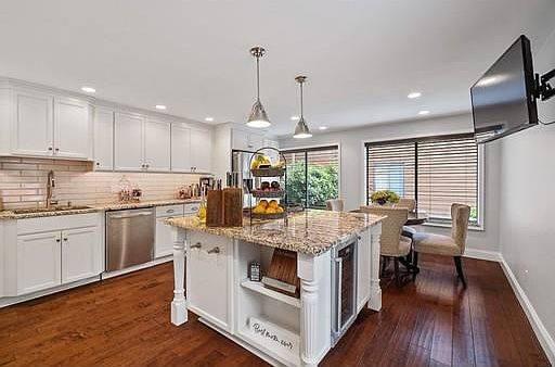 3rd image of 23 Perkins Ct #44D