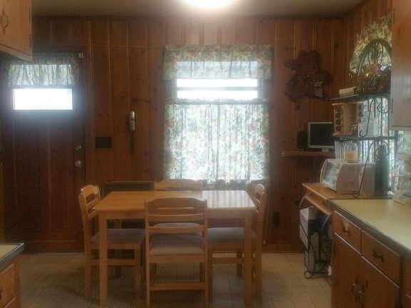 5th image of 18 Abelia Ln