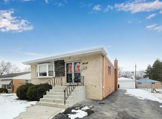 3250 Bernice Rd, Lansing, IL 60438