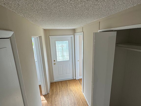 4th image of 85 NE 16th St