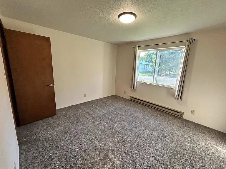 836 E Washington St — Photo 8
