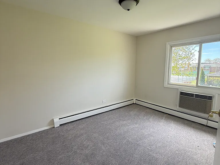10381 Dearlove Rd — Photo 6