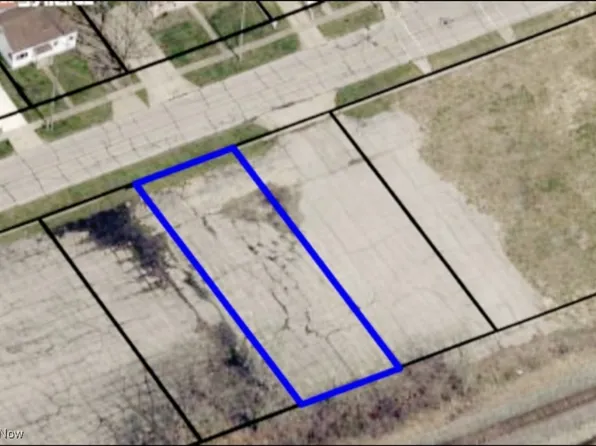 1122 F St, Lorain, OH 44052