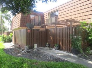 1302 SW 118th Ter, Davie, FL 33325