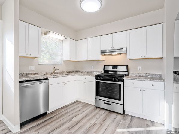 419-1704 N Westfield St #421