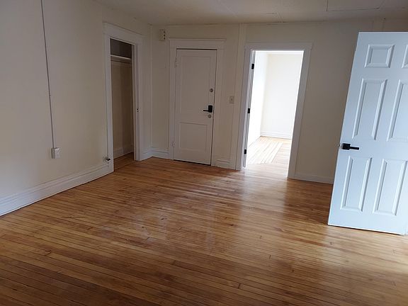 3rd image of 316 4th St APT 1