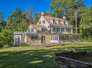 155 Royston Ln, Oyster Bay Cove, NY 11771