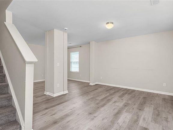 5th image of 6623 Glenville Dr