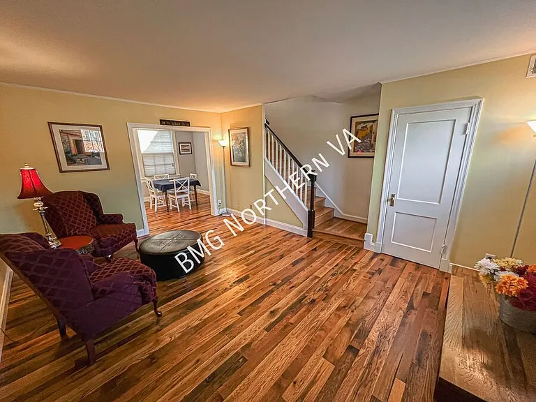 1400 S Edgewood St #520 — Photo 5
