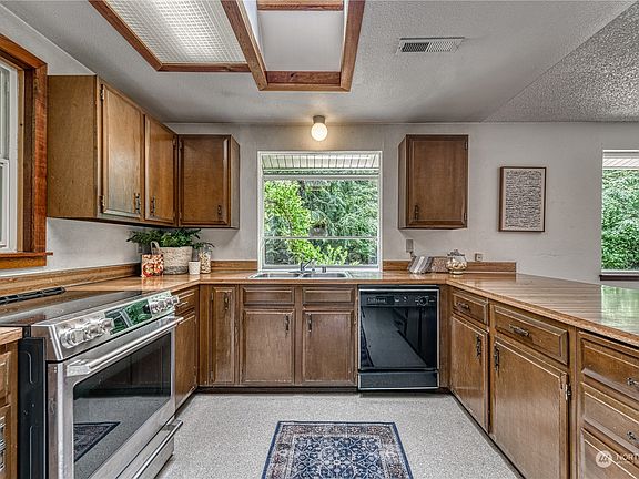 5th image of 6114 36th Street NW