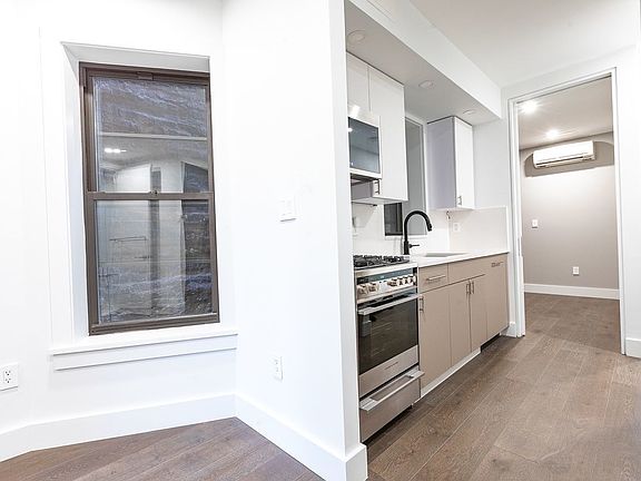 5th image of 311 W 20th St APT 4