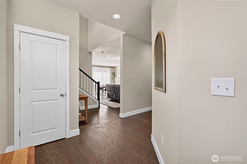 2nd image of 7262 85th Drive NE