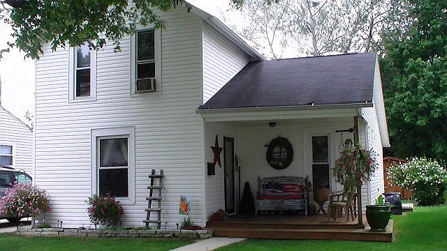 637 Irey Ave photo 1